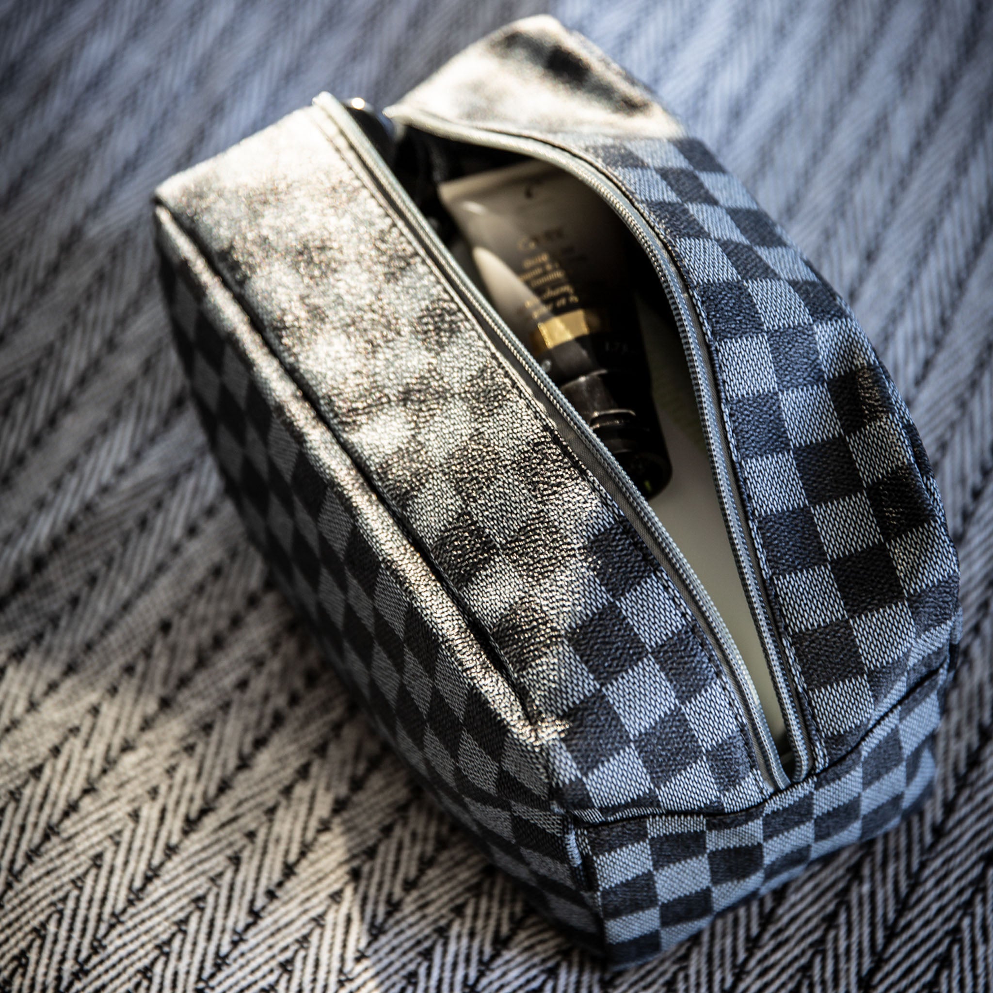 The Knox Toiletry Travel Bag – Youzey